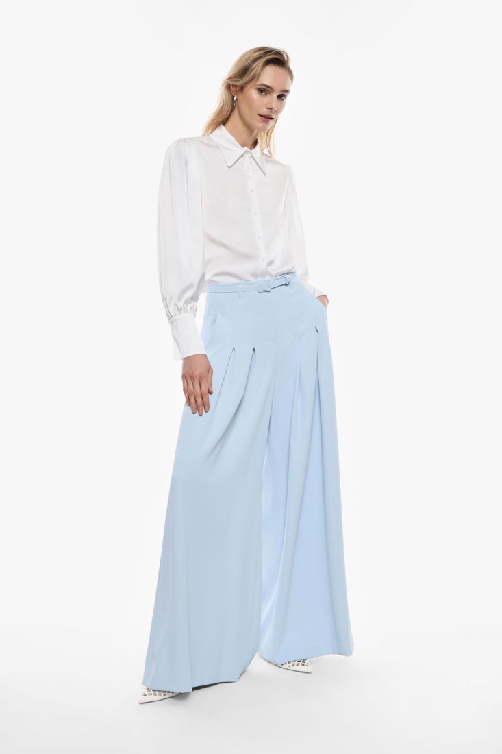 Pantaloni ampi con vita alta e pinces