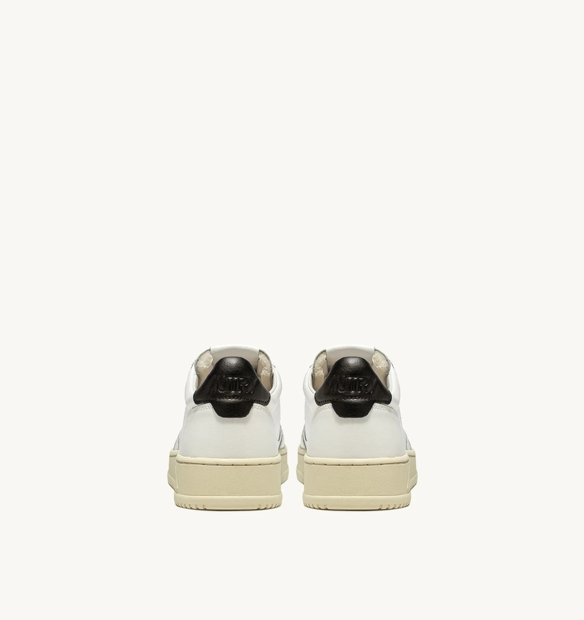 AUTRY SNEAKERS MEDALIST LOW IN PELLE BIANCA E NERA