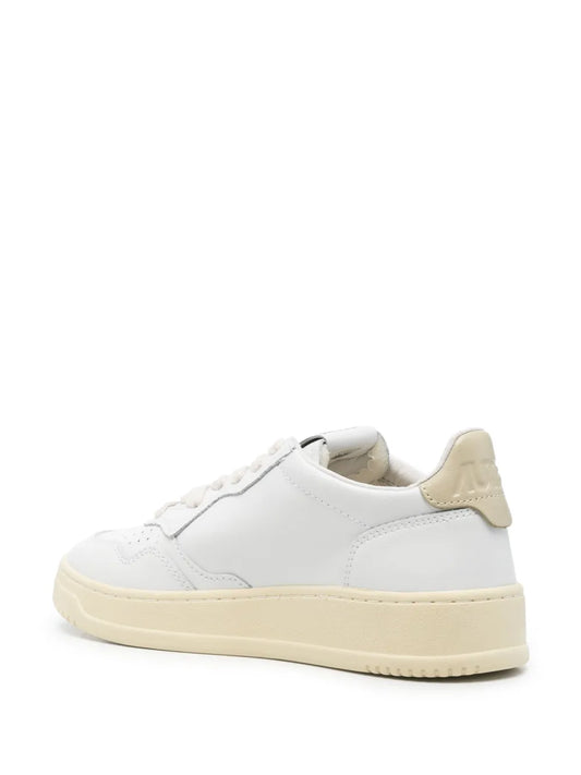 AUTRY SNEAKERS MEDALIST LOW IN PELLE BIANCA E TIDAL FOAM