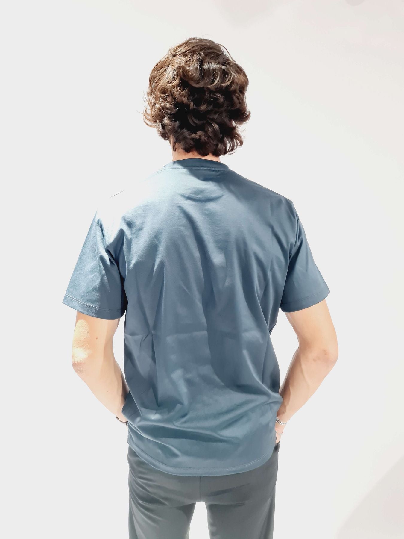 T-SHIRT YUU IN FILO DI SCOZIA