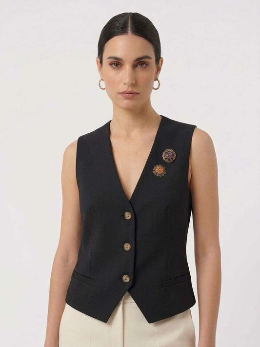 MARKUP Gilet in flanella pettinata con spille decorative