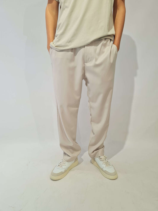 PANTALONE CON ELASTICO VESTIBILITA LARGA