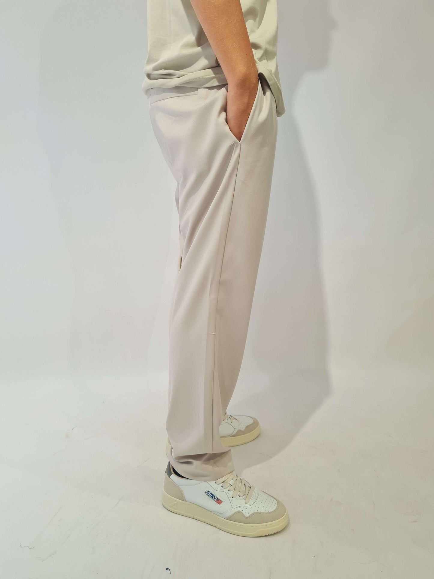 PANTALONE CON ELASTICO VESTIBILITA LARGA