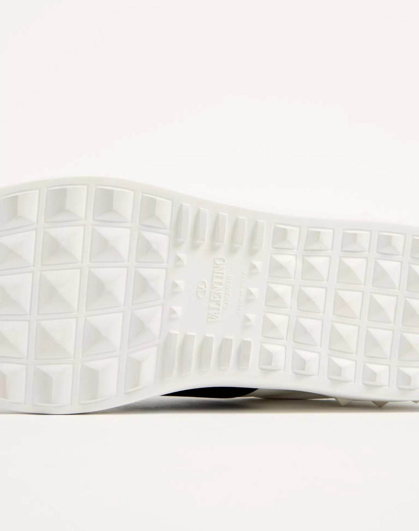 Sneaker Valentino Garavani Open in vitello bianco.