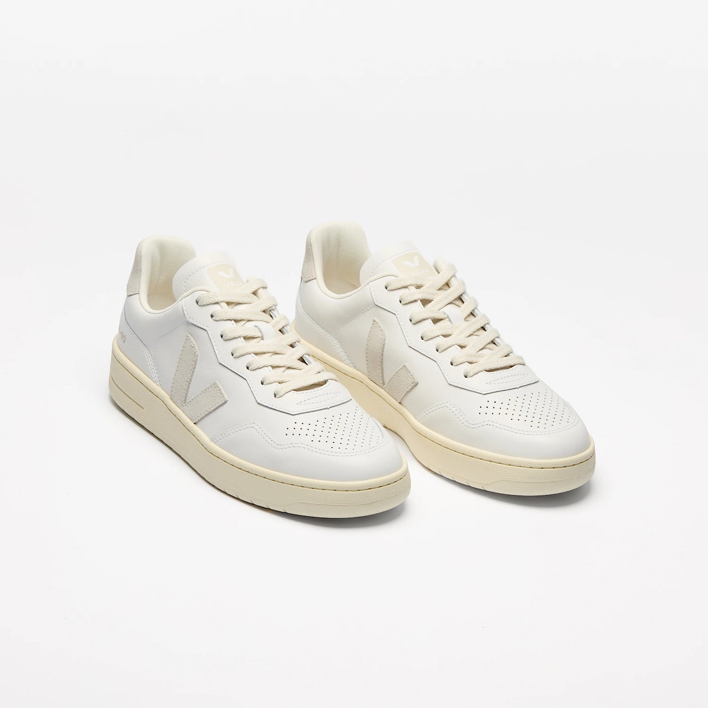 VEJA V-90 LEATHER WHITE NATURAL