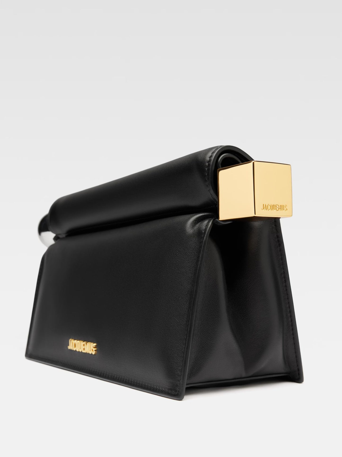 JACQUEMUS La pochette Rond Carré