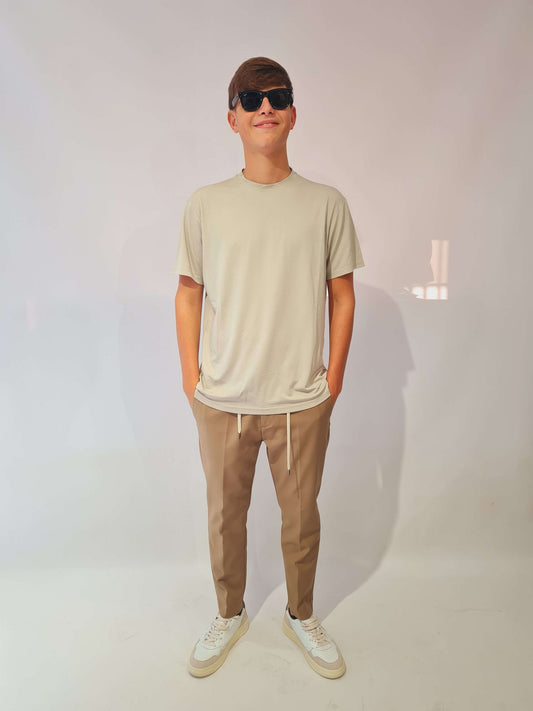 PANTALONE PRIME IN TESSUTO TECNICO CON MEZZO ELASTICO E LACCETTI