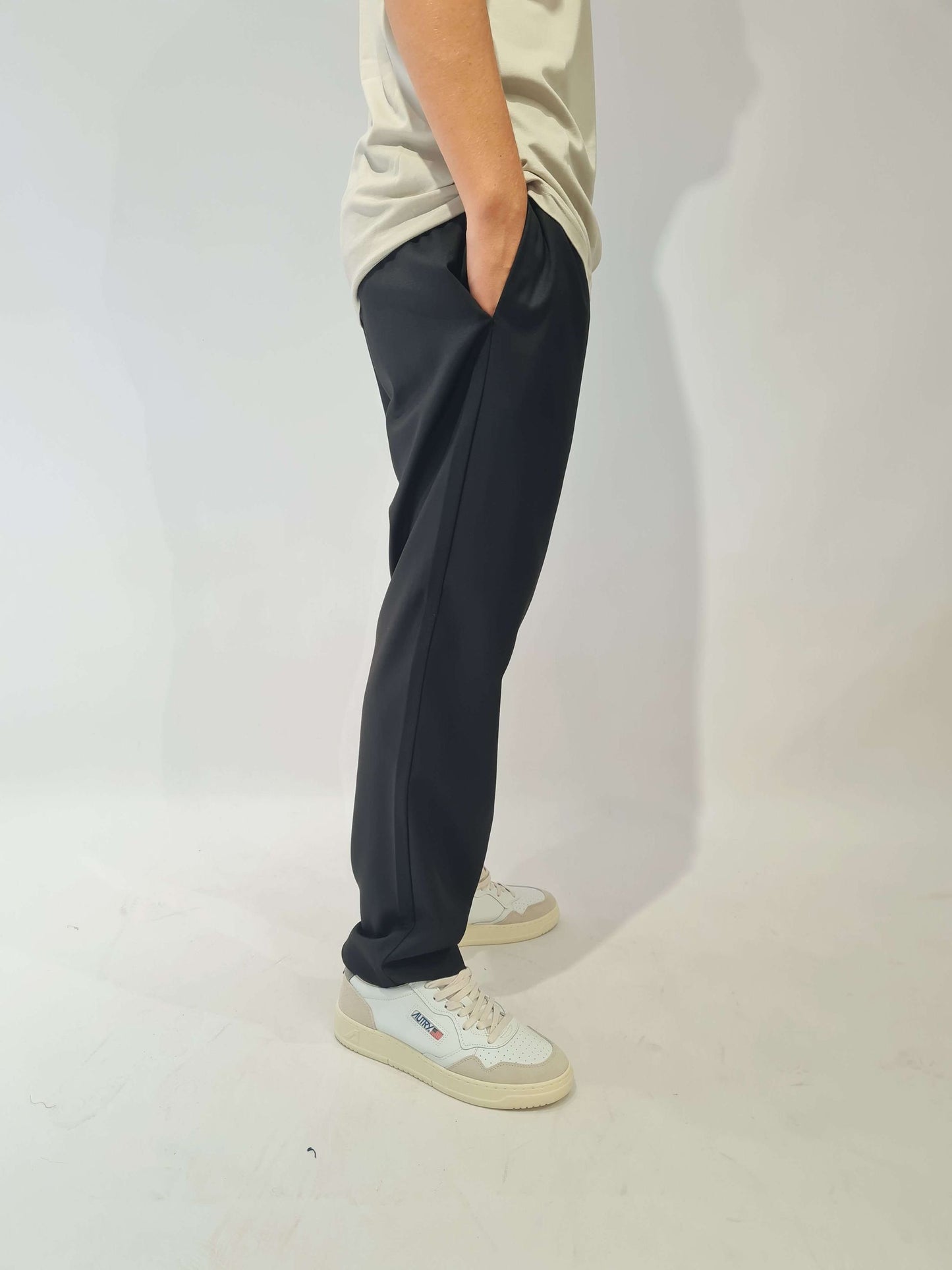 PANTALONE CON ELASTICO VESTIBILITA LARGA