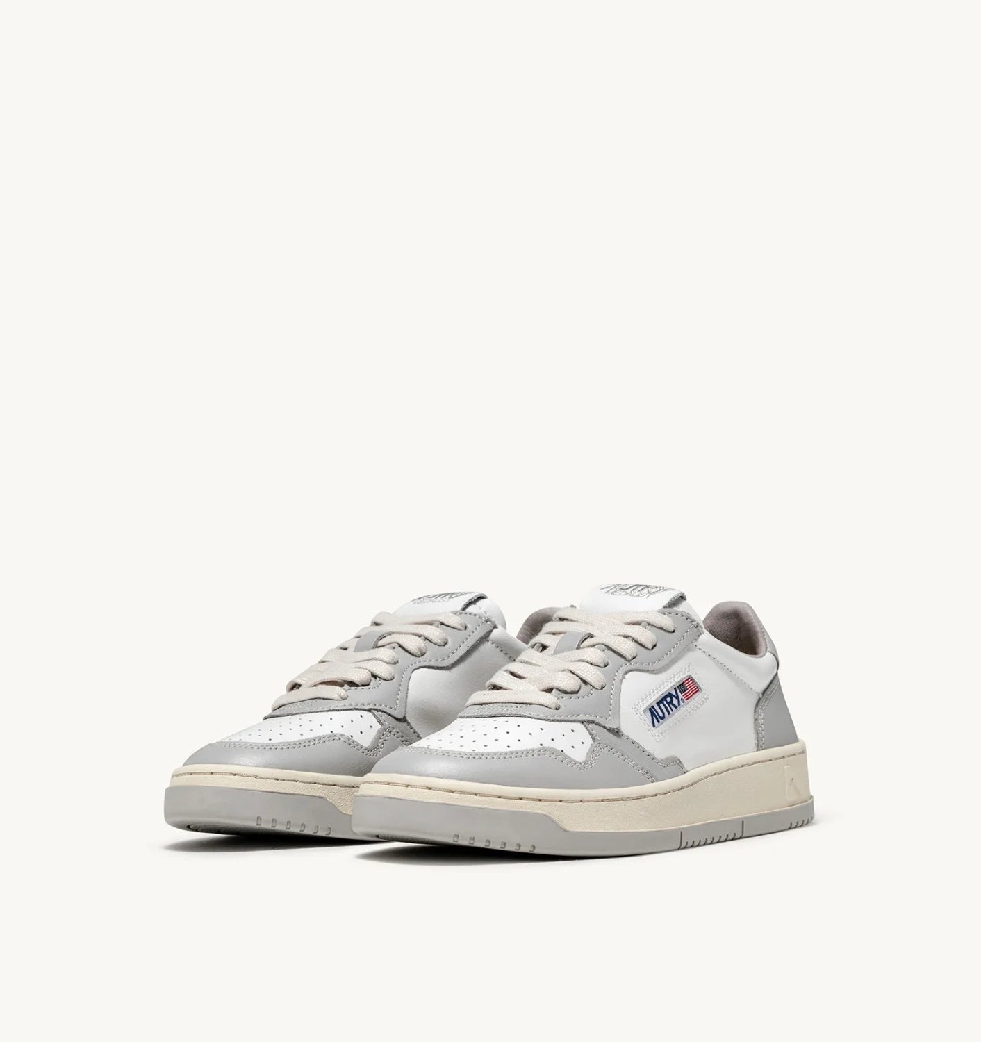 AUTRY SNEAKERS MEDALIST LOW BICOLOR IN PELLE BIANCA E VAPOR