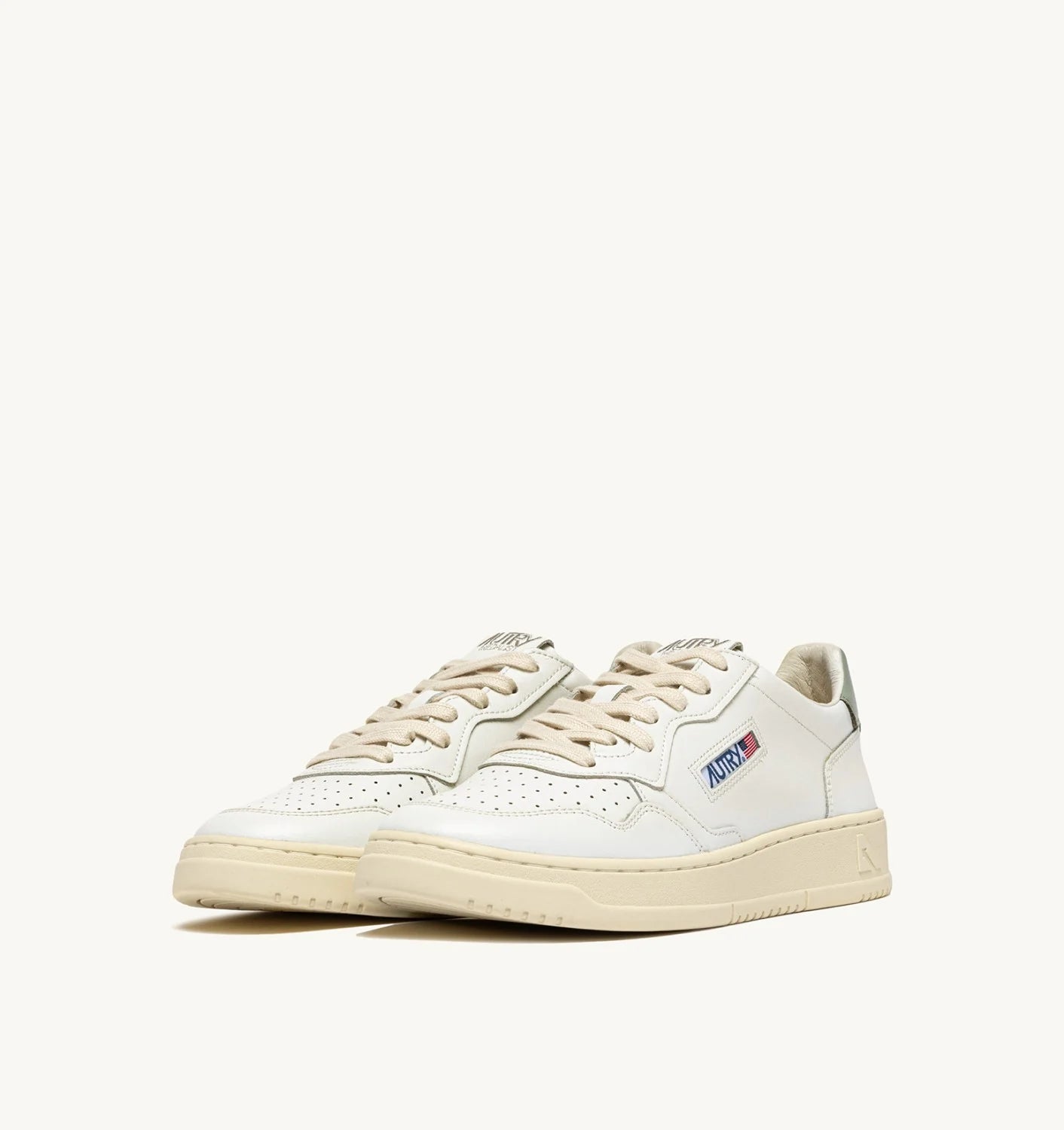 AUTRY SNEAKERS MEDALIST LOW IN PELLE BIANCA E SEA GREEN