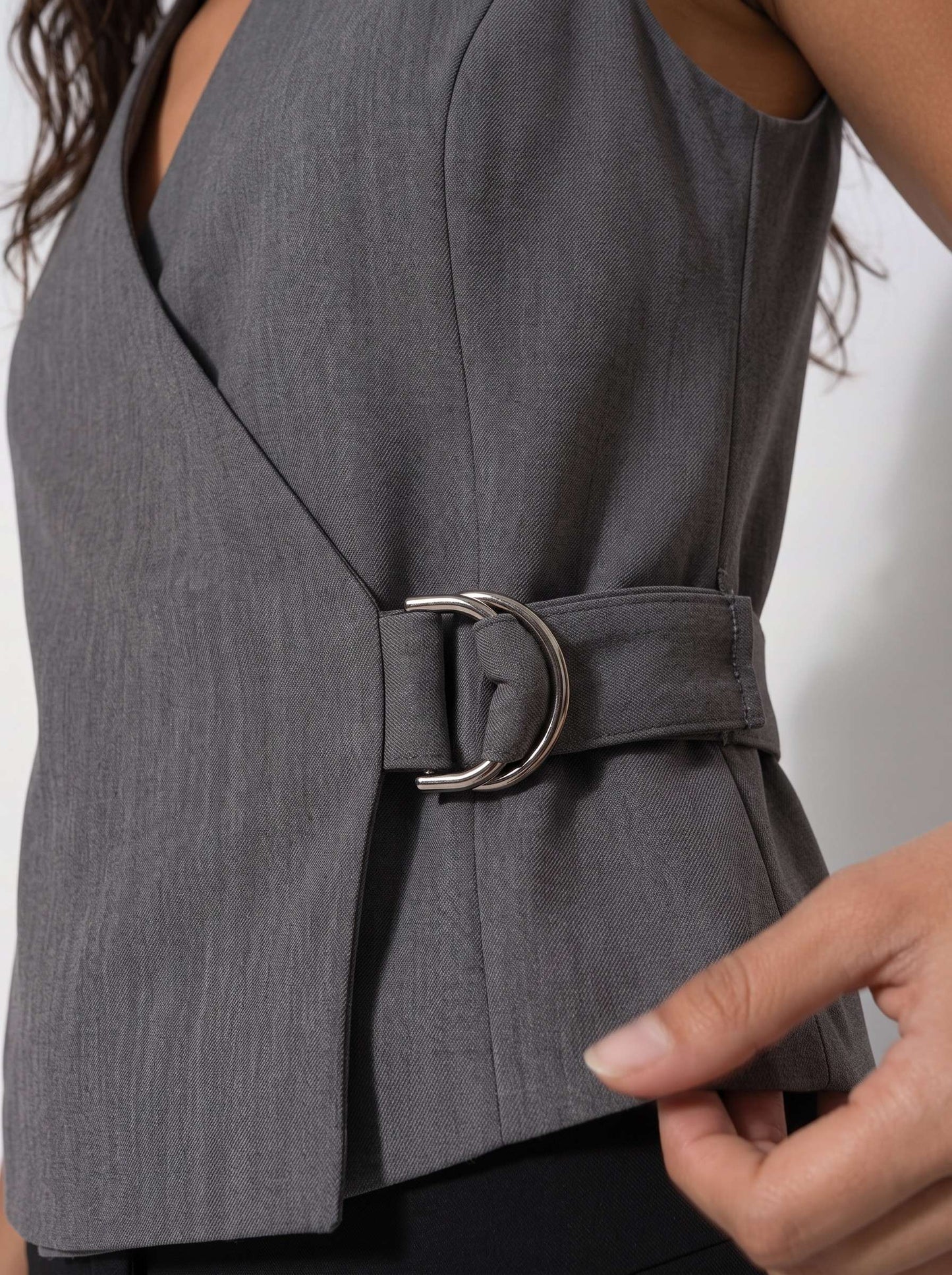 Gilet in flanella pettinata con cintura laterale