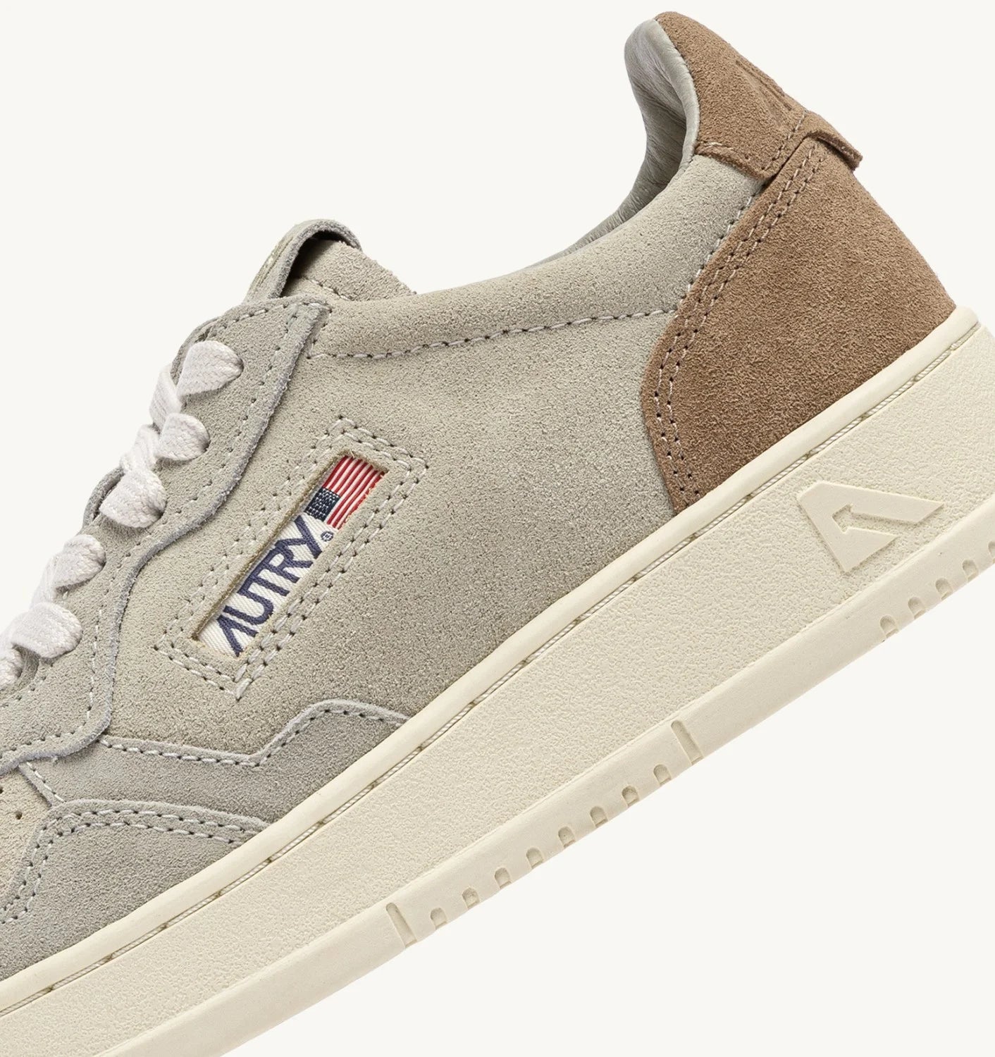 AUTRY SNEAKERS MEDALIST LOW TRICOLOR IN SUEDE CIGAR PAPYRUS E PELICAN