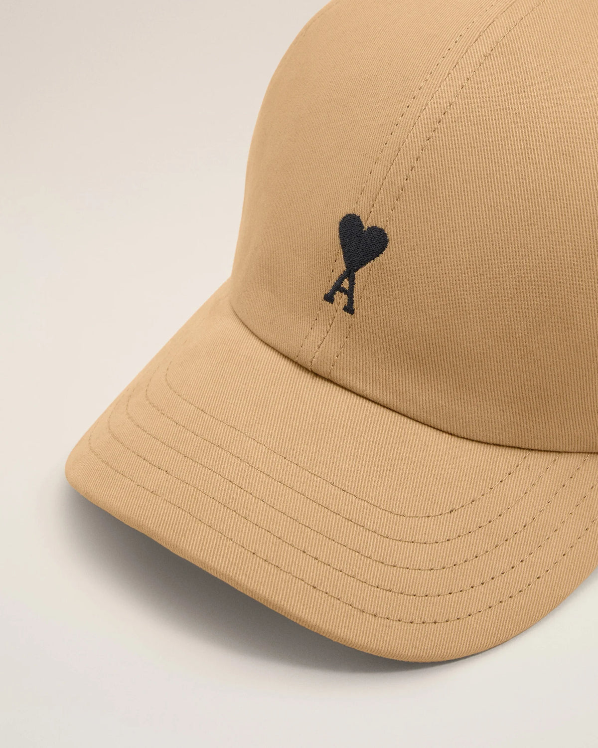 Cappellino Ami de Cœur in cotone beige