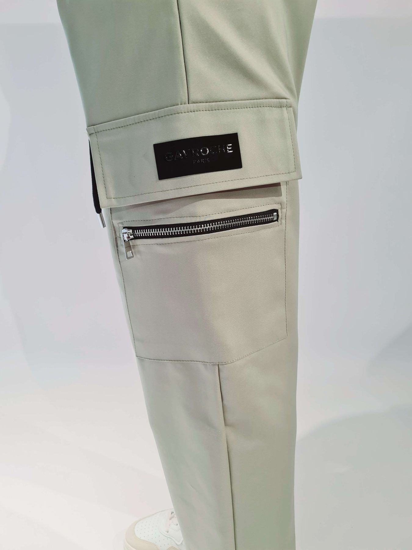 GAVROCHE PANTALONE MODELLO CARGO CON ELASTICO E LACCETTI