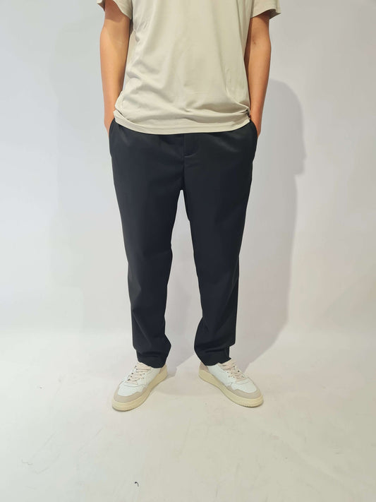 PANTALONE CON ELASTICO VESTIBILITA LARGA