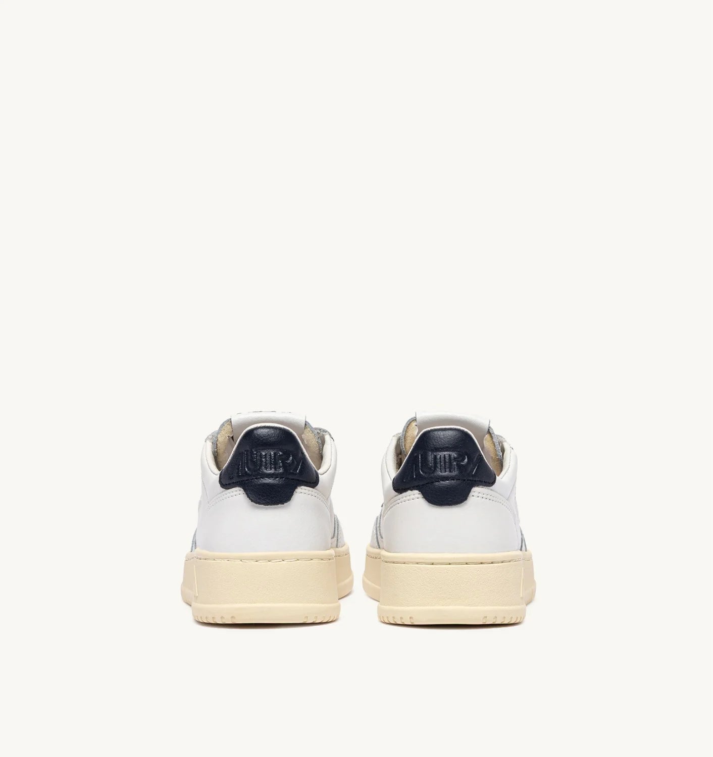 AUTRY SNEAKERS MEDALIST LOW IN PELLE BIANCA E SPACE
