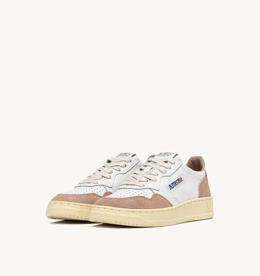 AUTRY SNEAKERS MEDALIST LOW IN PELLE BIANCA E SUEDE ROSE CANNEL