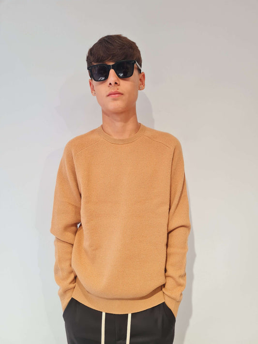 CLAQ MAGLIONE