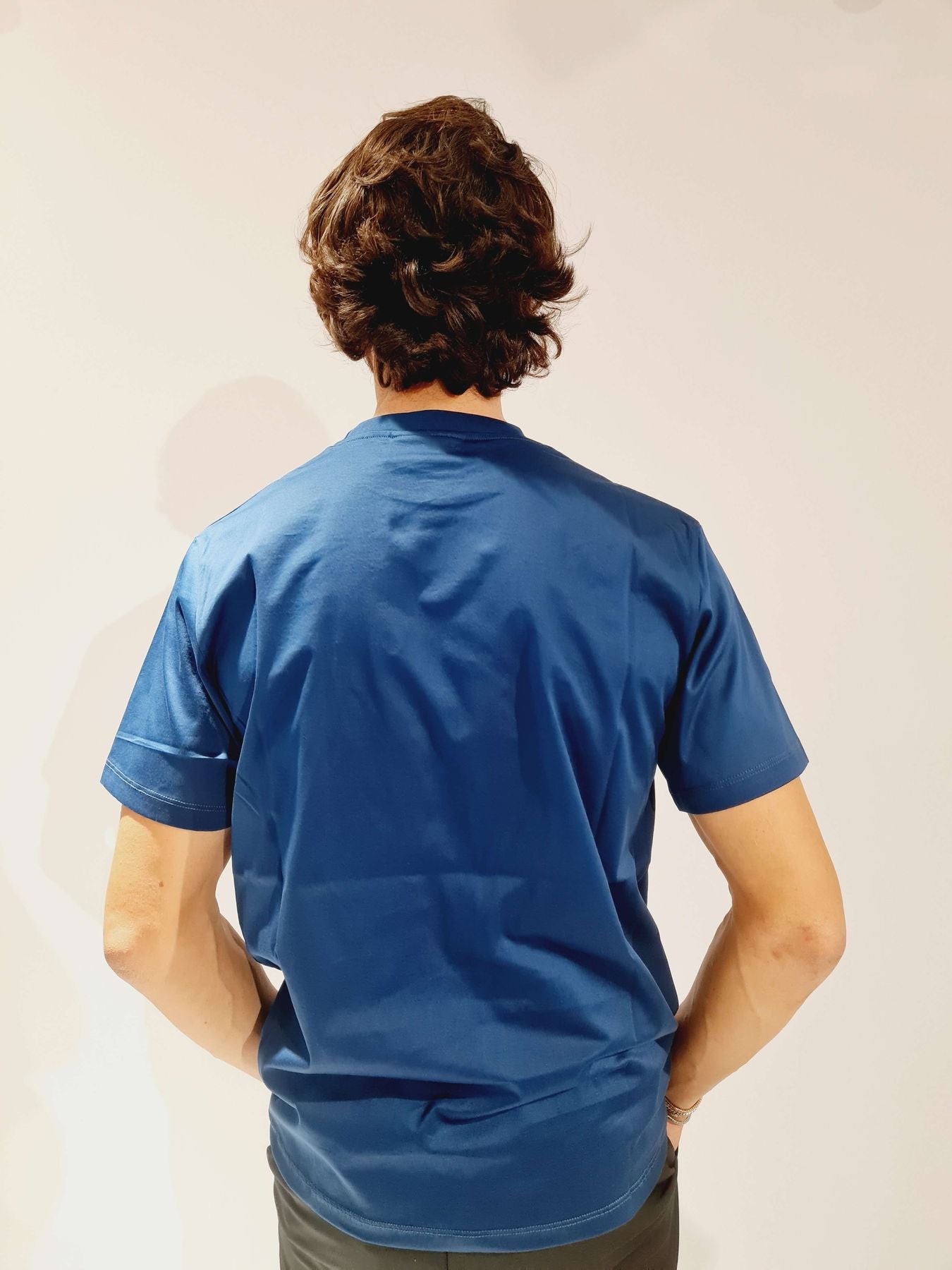 T-SHIRT YUU IN FILO DI SCOZIA