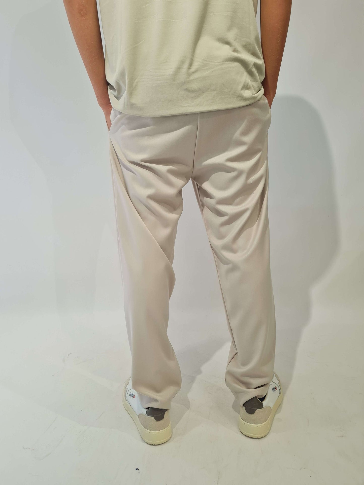PANTALONE CON ELASTICO VESTIBILITA LARGA