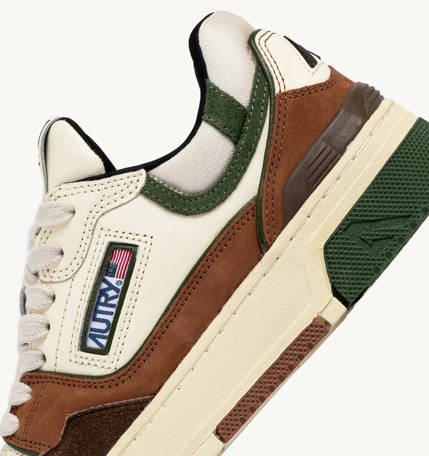 AUTRY SNEAKERS CLC LOW IN SUEDE E NABUK EBONY E MILITARY