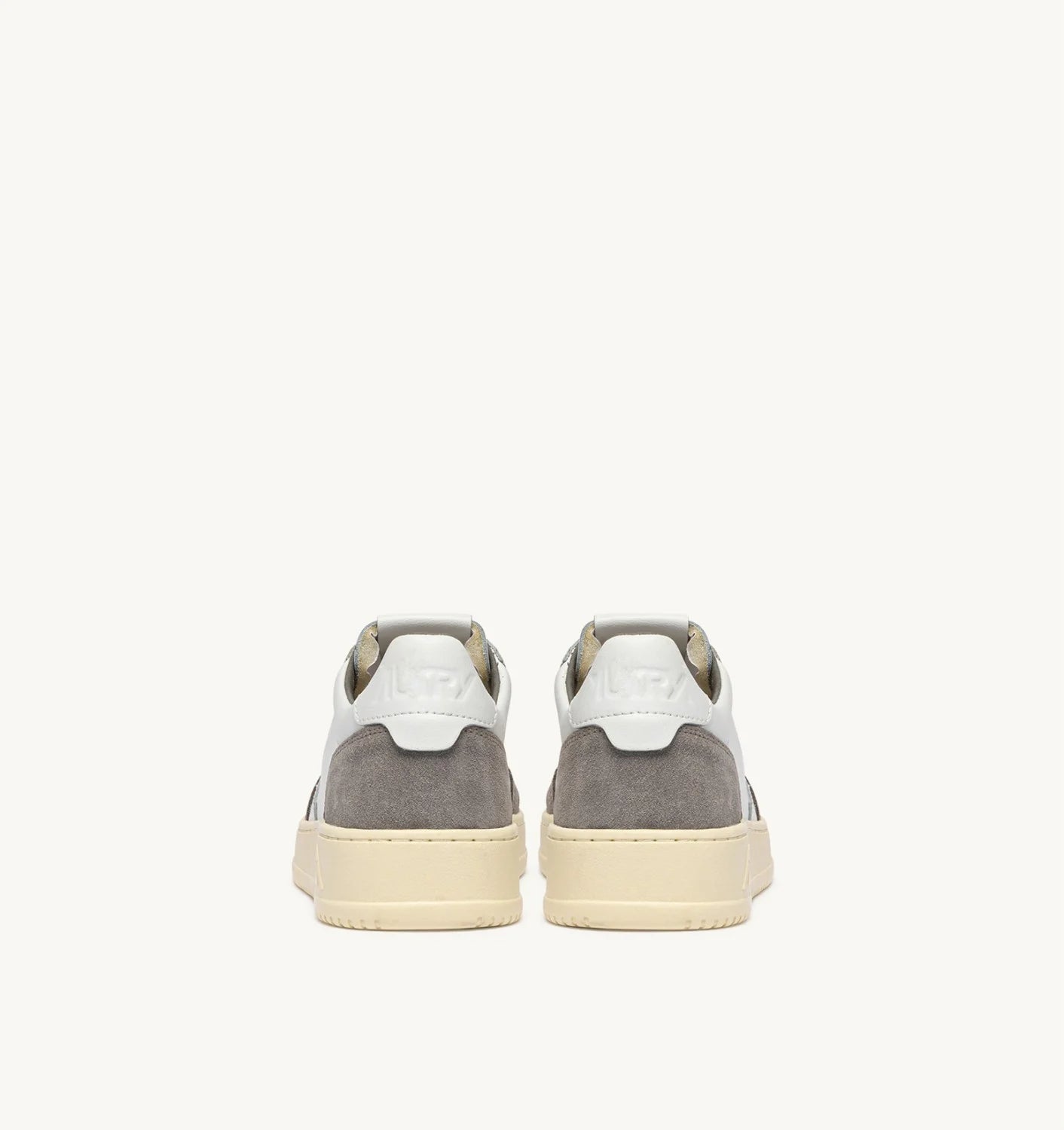 AUTRY SNEAKERS MEDALIST LOW IN PELLE BIANCA E SUEDE CEMENTO
