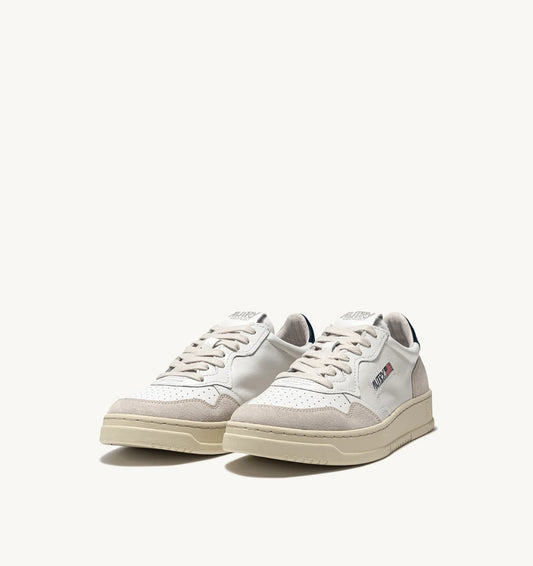 AUTRY SNEAKERS MEDALIST LOW IN PELLE BIANCA E BLU E SUEDE BEIGE